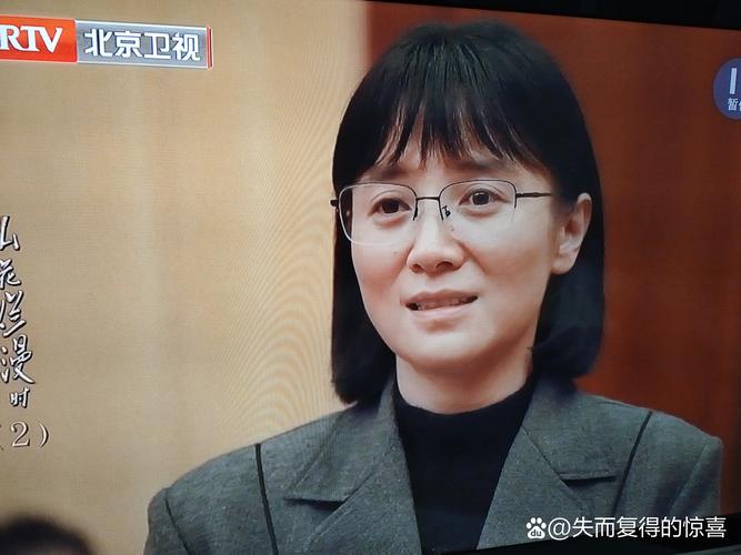 新澳天天彩2025芳草地和张桂梅向民警求助与张桂梅向民警求助是哪一集